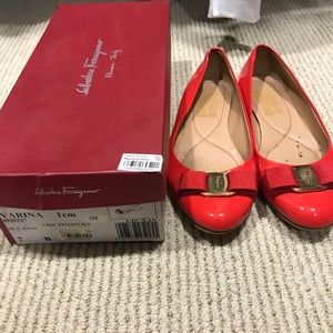 Ferragamo Varina Leather Flat